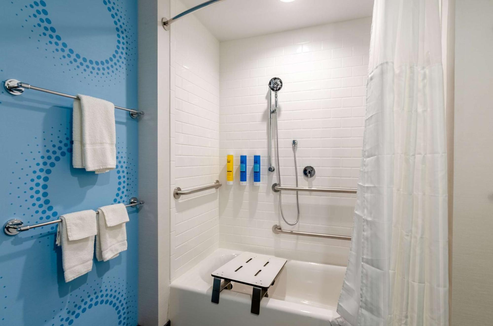 Tru By Hilton Christiansburg Hotel ภายนอก รูปภาพ